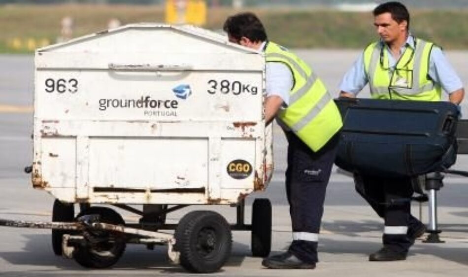 Trabajadores de Groundforce Madrid denuncian que la empresa no está abonando la ayuda económica vía ERTE y convocan concentración de protesta