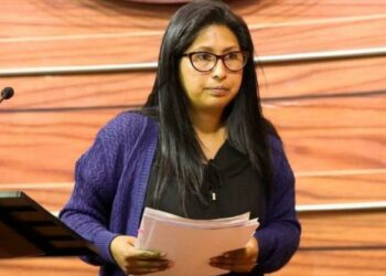 Presidenta de Senado de Bolivia denuncia intimidaciones de Áñez