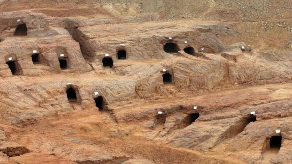 Arqueólogos hallan más de 800 tumbas antiguas en el norte de China