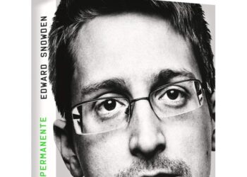 Juez ordena a Snowden entregar al gobierno estadunidense 4.2 millones de dólares que obtuvo por la venta de su libro