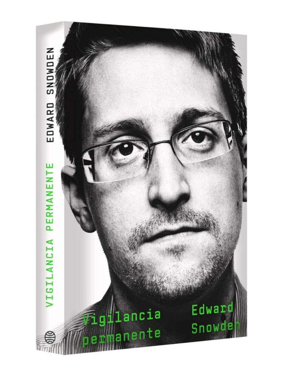 Juez ordena a Snowden entregar al gobierno estadunidense 4.2 millones de dólares que obtuvo por la venta de su libro