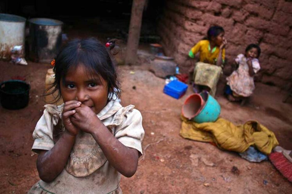 Pobreza extrema amenaza a millones de niños, alertan agencias de ONU