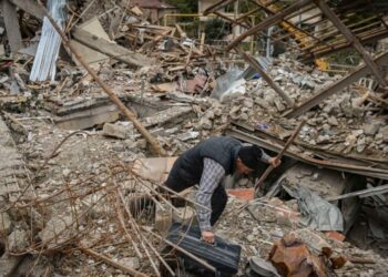 Al menos cinco civiles muertos desde el inicio de la tregua entre Armenia y Azerbaiyán