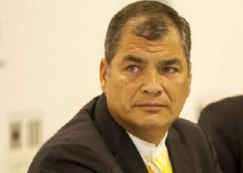 Correa confía en victoria de binomio Arauz-Rabascall en Ecuador