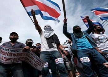 Sindicatos costarricenses convocan a nueva marcha contra el FMI