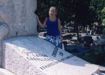 Homenaje a Largo Caballero e Indalecio Prieto frente a los ataques fascistas