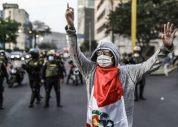 Continúan las protestas en Perú contra el ejecutivo de transición presidido por Merino