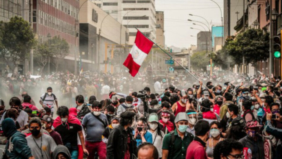Condenamos la represión en Perú y apoyamos el llamado a elecciones y proceso constituyente