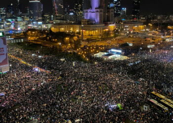 150.000 personas salen a las calles para protestar contra la prohibición del aborto en Polonia