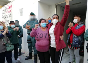 Una rocambolesca estafa de alquileres, a punto de dejar en la calle a cuatro familias en Salobreña (Granada)