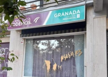 Podemos Andalucía denuncia las pintadas amenazantes de la sede de Granada