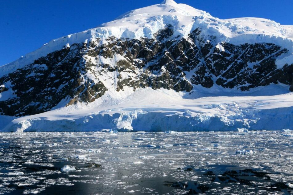 Persiste alarma por rápido deshielo marino en la Antártida