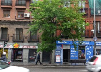 La FRAVM exige la retirada del proyecto con el que la Comunidad de Madrid pretende facilitar los pagos con tarjeta de crédito en los locales de apuestas