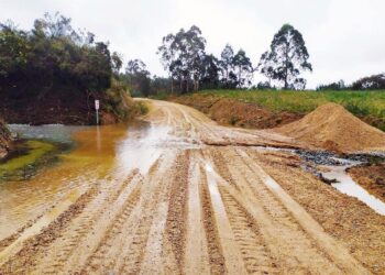 Ecoloxistas en Acción desmiente a Xunta y alcalde de Santa Comba tras los vertidos de la mina de Varilongo