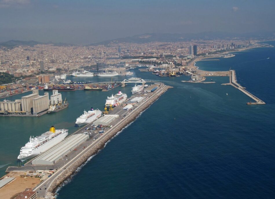CGT convoca huelga de amarradores en el puerto de Barcelona