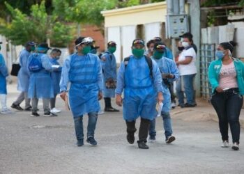 Nueva brigada médica cubana arriba a Venezuela