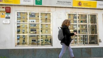 CCOO sostiene que los datos de paro en Cádiz vuelven a demostrar la excesiva dependencia del sector Servicios