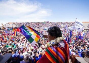 Bolivia y la autocrítica necesaria: “No basta con tener el gobierno, hay que tener el poder popular”