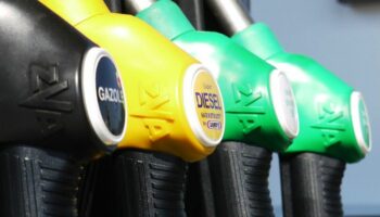 Empodérate frente a las gasolineras