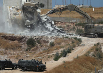 Eurodiputados llevan al Parlamento europeo las demoliciones de infraestructuras y hogares palestinos por parte Israel