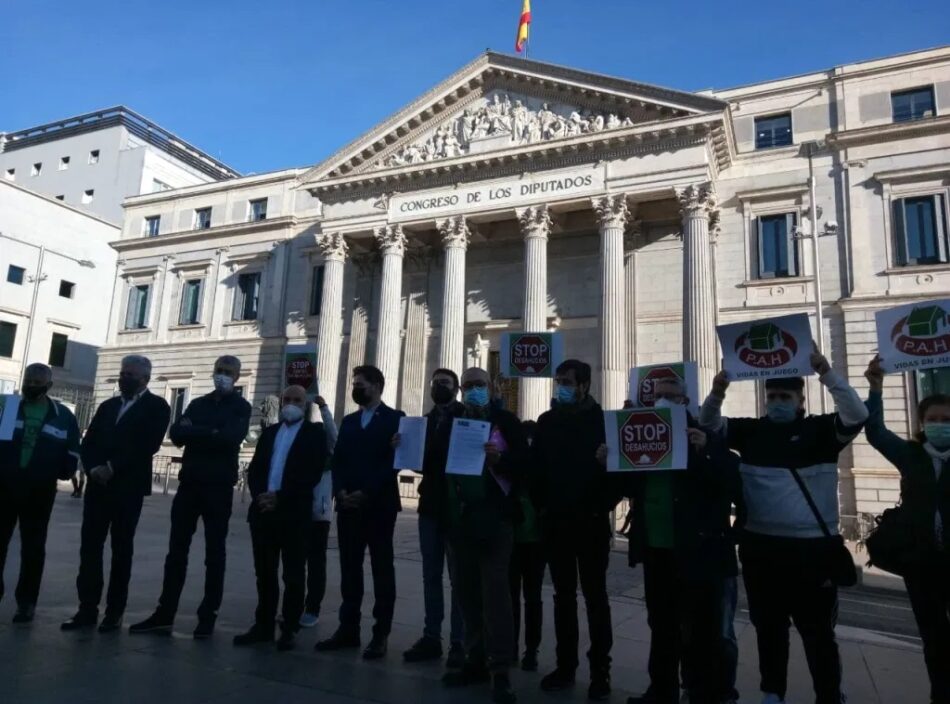 PAH: «Mayoría social y política a favor del Decreto Stop Desahucios»