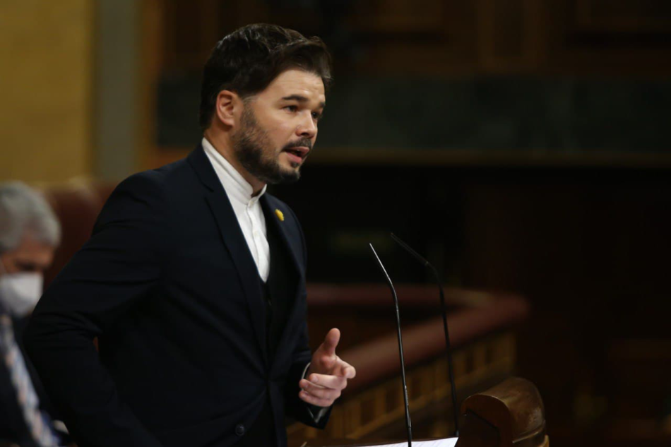 Gabriel Rufián: “Amb la que està caient, seria terriblement irresponsable no negociar possibilitats de millora de les condicions de vida de la gent”