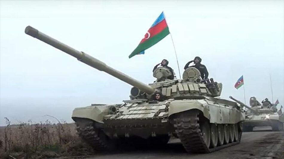 Azerbaiyán amenaza con “destruir” Armenia tras morir 4 soldados