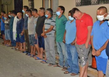 El Salvador captura grupo de exterminio vinculado a la Policía