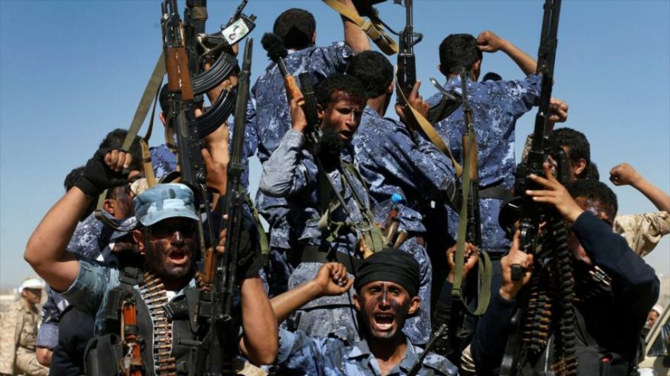 Ejército de Yemen y la milicia Ansarolá atacan bases saudíes en Jizan