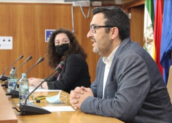 Adelante Andalucía critica que el gobierno regional vuelva a bonificar impuestos al sector del juego mientras lanza campañas de concienciación