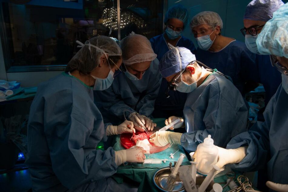 Realizado el primer trasplante de útero en España