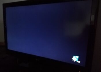 Canal Sur TV, Andalucía TV y Canal Sur 2 amanecen en negro en la segunda jornada de huelga ante los recortes de la Junta de Andalucía