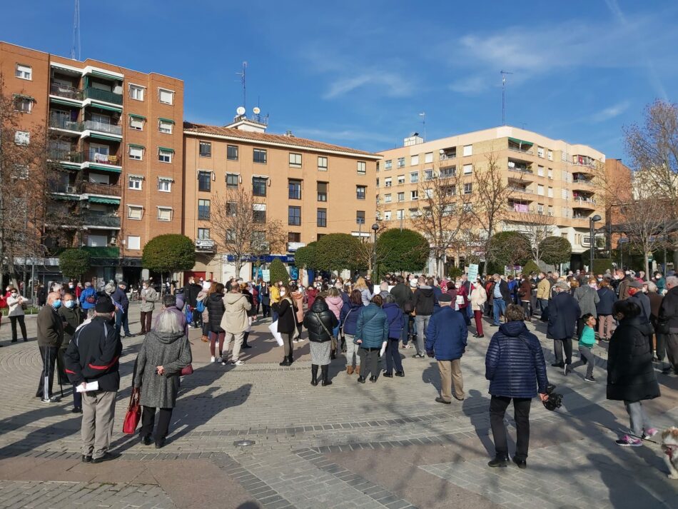 Los puestos de 37 trabajadores de los centros de mayores de Móstoles, en el aire por un error del Ayuntamiento