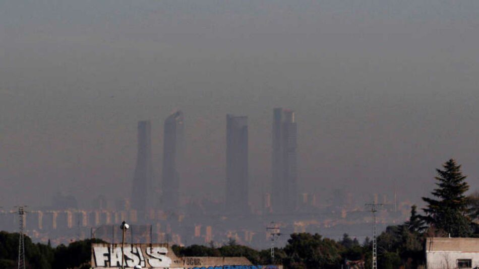 La contaminación del aire urbano en la ciudad de Madrid cae un 41% hasta octubre, aunque repunta al final del año