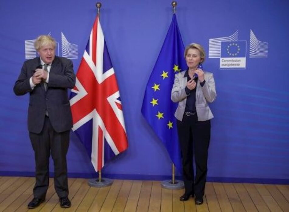 UE y Reino Unido posponen decisión del Brexit para el domingo