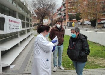 730 vecinos y vecinas de Zofío (Usera) piden a la Comunidad de Madrid pediatras para su centro de salud