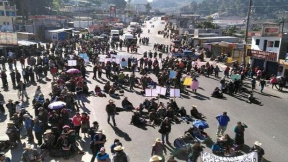 Organizaciones campesinas bloquean carreteras en protesta contra el Gobierno en Guatemala