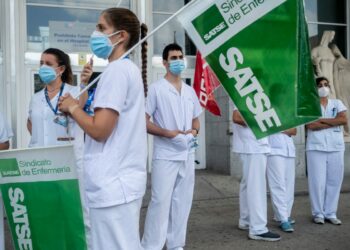 “Nos recomiendan que nos vacunemos de la Covid pero nos niegan mascarillas para protegernos”