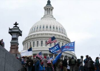 Trump echa la culpa a los antifascistas del ataque al Capitolio