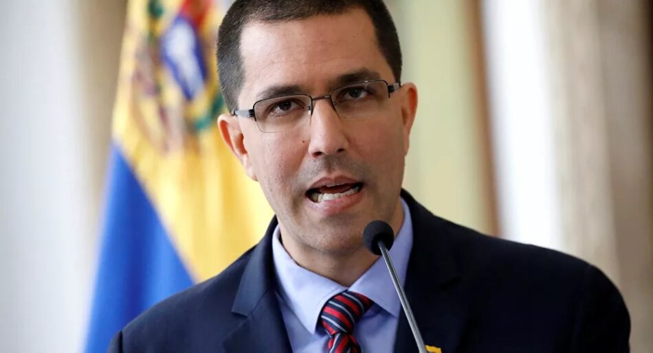Venezuela entrega nota de protesta a Reino Unido en rechazo a su política injerencista