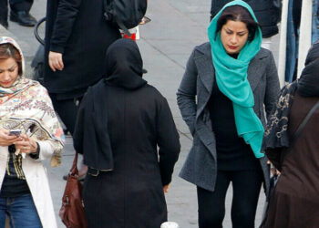 Ley de protección de la mujer en Irán: «Un primer paso, pero insuficiente»