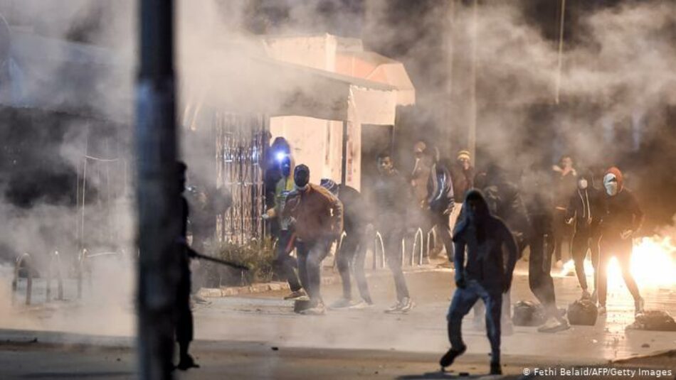 Protestas y represión en Túnez 10 años después del inicio de las primaveras árabes