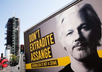 La Justicia británica se niega a liberar a Assange bajo fianza