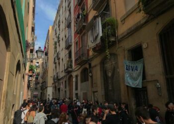 Ante el desahucio del exnarcopiso de Riereta 3 (Barcelona) por BBVA, CERBERUS y DIAVRIAN
