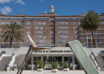 Adelante recoge las denuncias de pacientes del Hospital Virgen del Rocío de Sevilla sobre las consecuencias de los cortes de luz