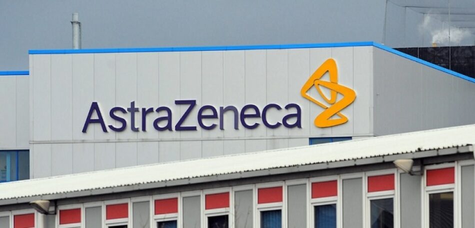 La Unión Europea amenaza a AstraZeneca con prohibir la exportación de su vacuna