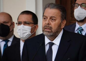 Diputados opositores exigen a EEUU levantar las sanciones contra Venezuela