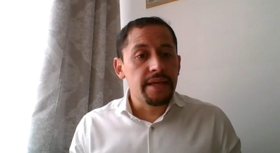 Esteban Melo, miembro de la Asamblea Nacional de Ecuador: «Hay altísismas sospechas de un fraude electoral este domingo»