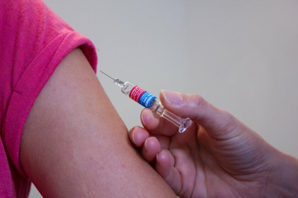 APDHA advierte que especular con las vacunas es un crimen contra la humanidad