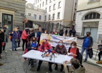 La sociedad civil exige medidas para proteger a las familias que sufren pobreza energética